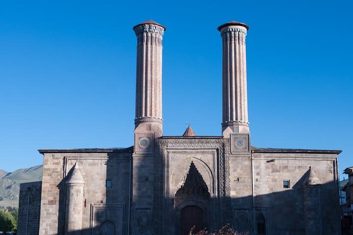 All-inclusive Private Guided Walking Tour of Erzurum City All-inclusive Private Guided Walking Tour of Erzurum City